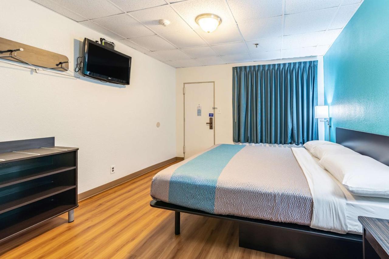 Motel 6-Elmsford, Ny - White Plains Extérieur photo